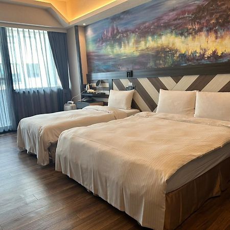 Weifeng Boutique Business Hotel - Zhanqian Branch Pingtung Buitenkant foto